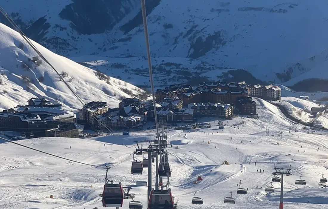 Heli-Skiing